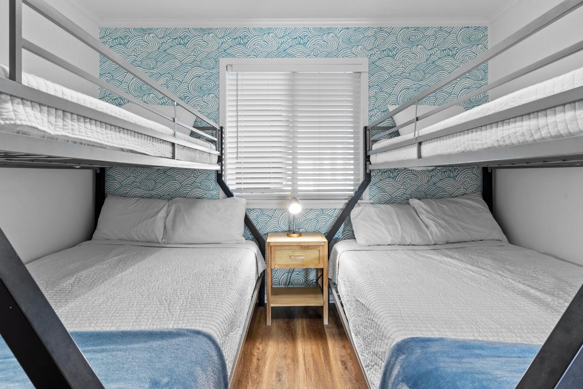 Hang Ten Hideaway, Pool, Condo, Parking - 6 Person Max Occupancy Carolina Beach Exterior foto