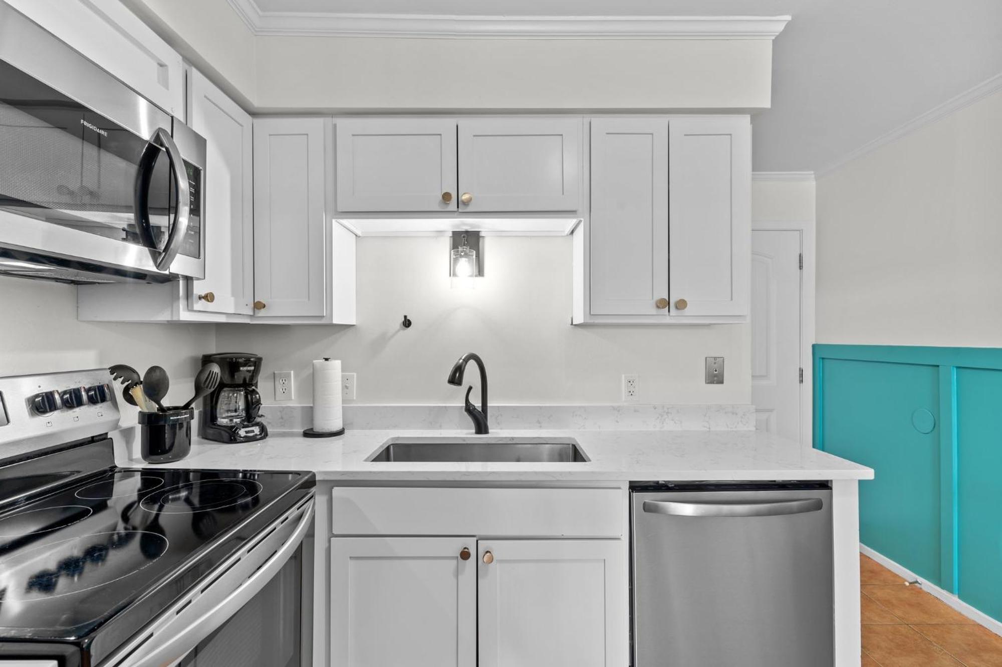 Hang Ten Hideaway, Pool, Condo, Parking - 6 Person Max Occupancy Carolina Beach Exterior foto